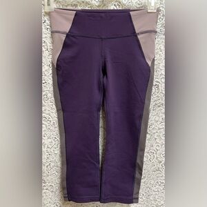 Alo Yoga colorblock capri leggings size Small